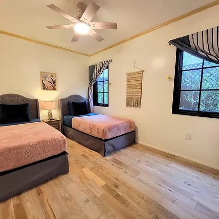 Encanto! Enchanted 3 Bedroom Private Home Near Lacma Los Angeles Exterior photo